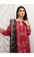 johra-gulal-embroidered-winter-2022-3